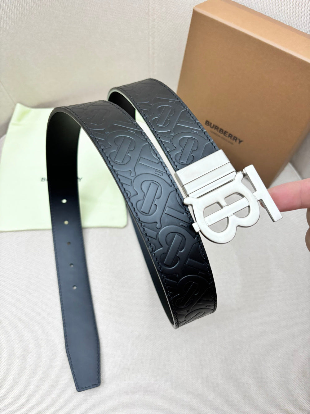 China Replica Burberry Belts 42usd Only