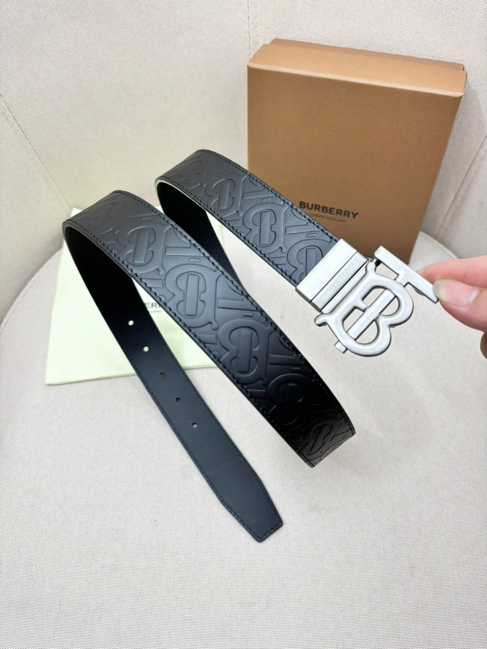 China Replica Burberry Belts 42usd Only
