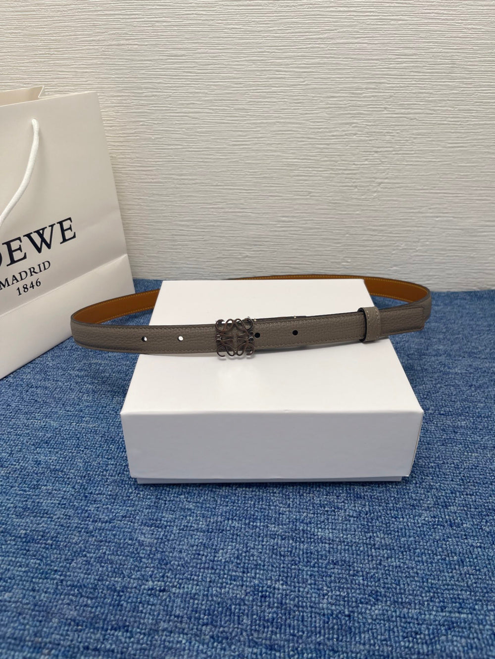 China Replica Loewe Belts 39usd Only