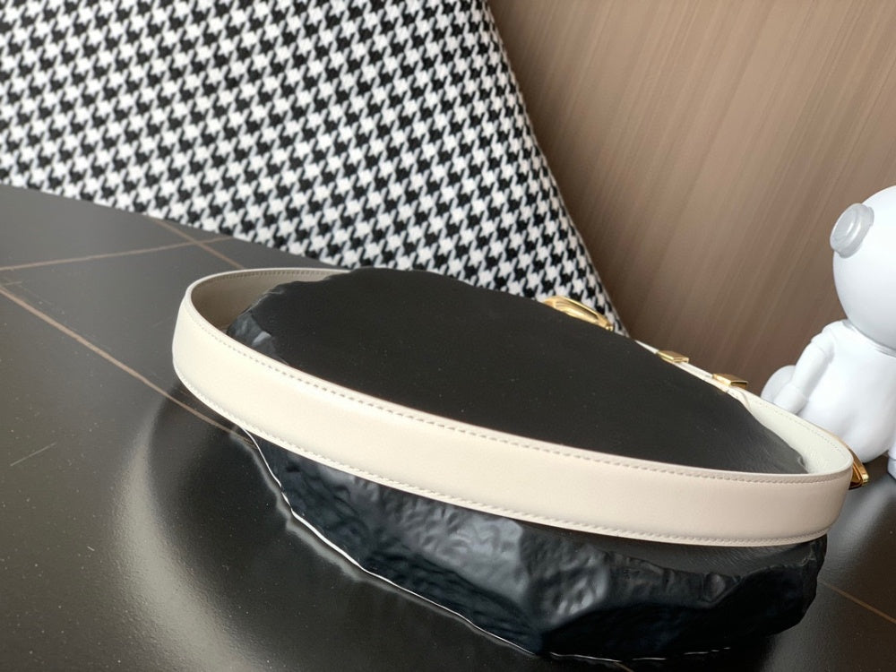 China Replica Celine Belts 51usd Only