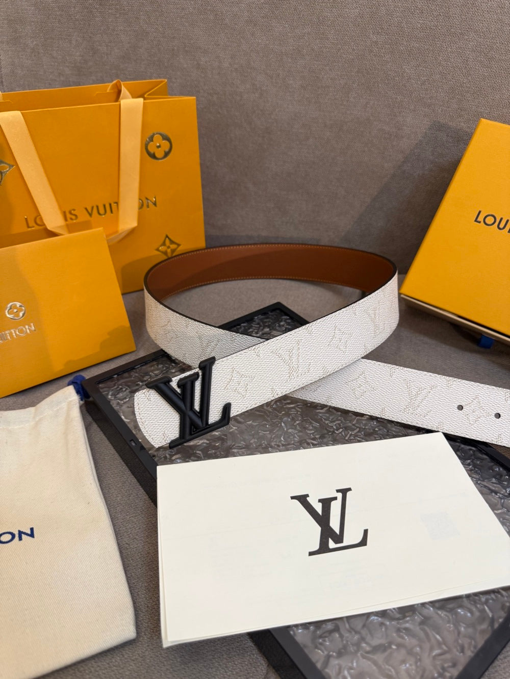 China Replica LV Belts 51usd Only