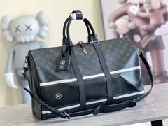 China Replica LV Handbags 207usd Only
