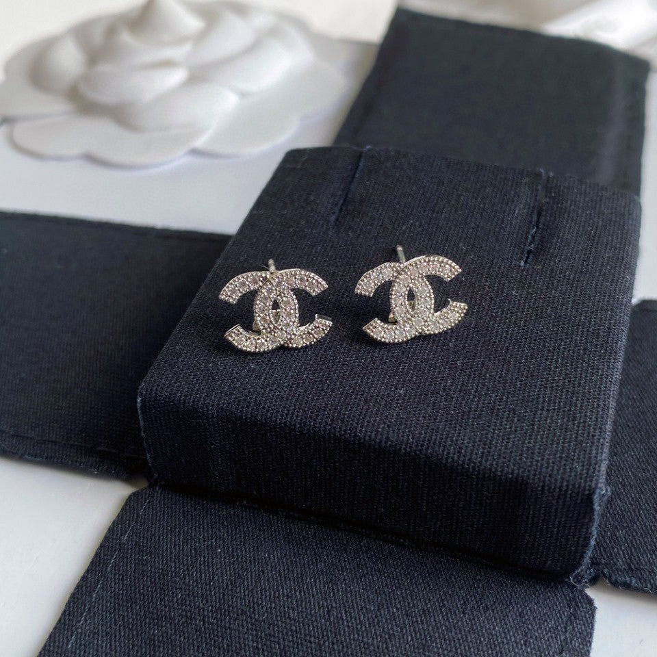 China Replica Chanel Earrings 18usd Only