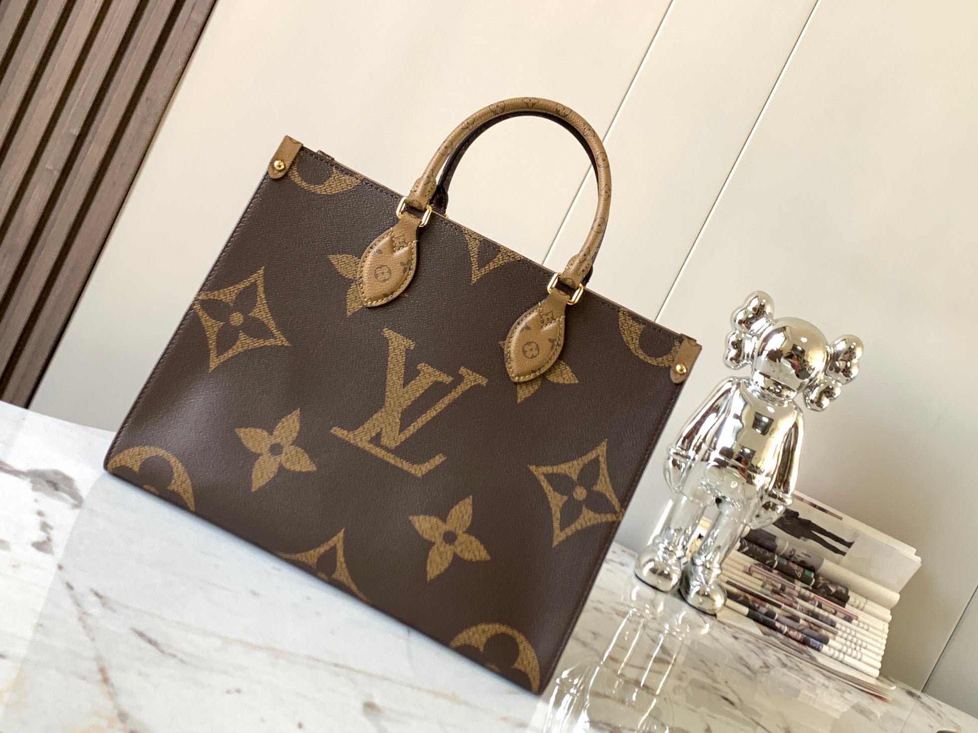 China Replica LV Handbags 216usd Only