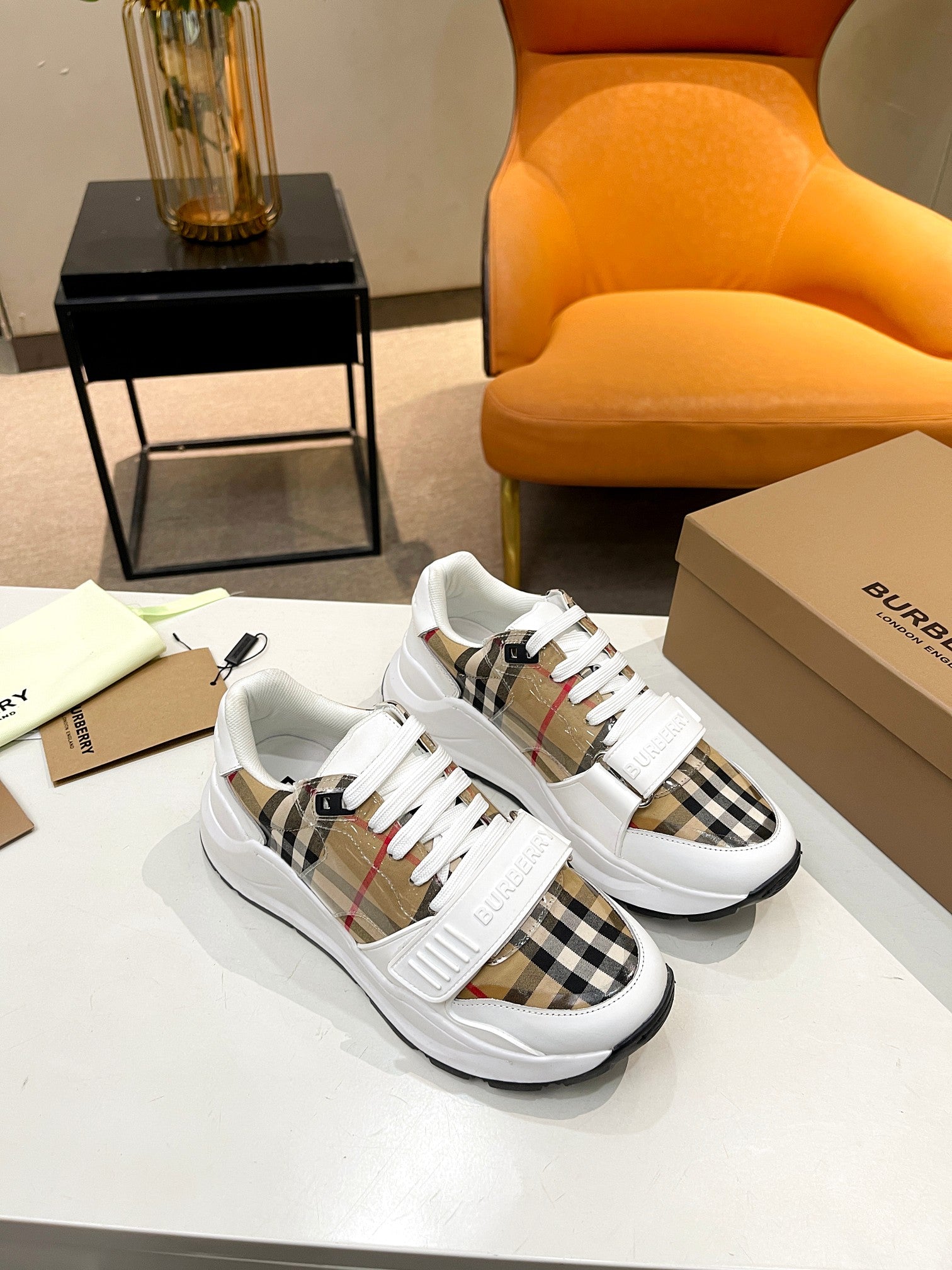 China Replica Burberry Women Shoes 98usd Only