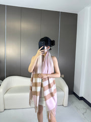 China Replica Burberry Scarf 44usd Only
