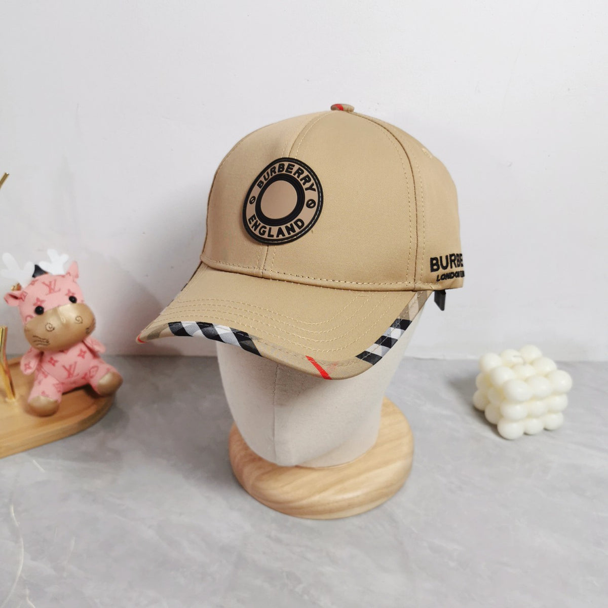 China Replica Burberry Hats 19usd Only