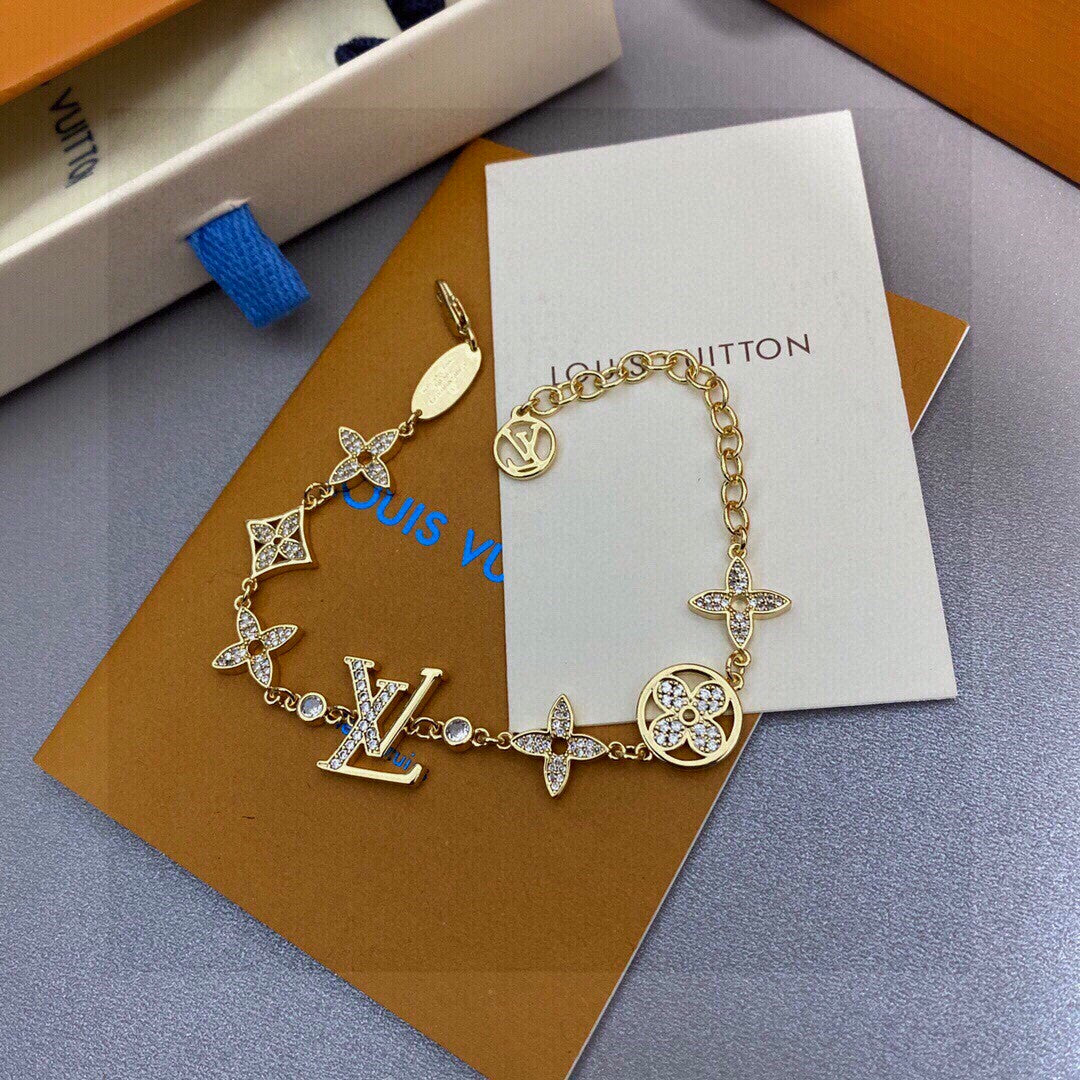 China Replica LV Bracelets 28usd Only