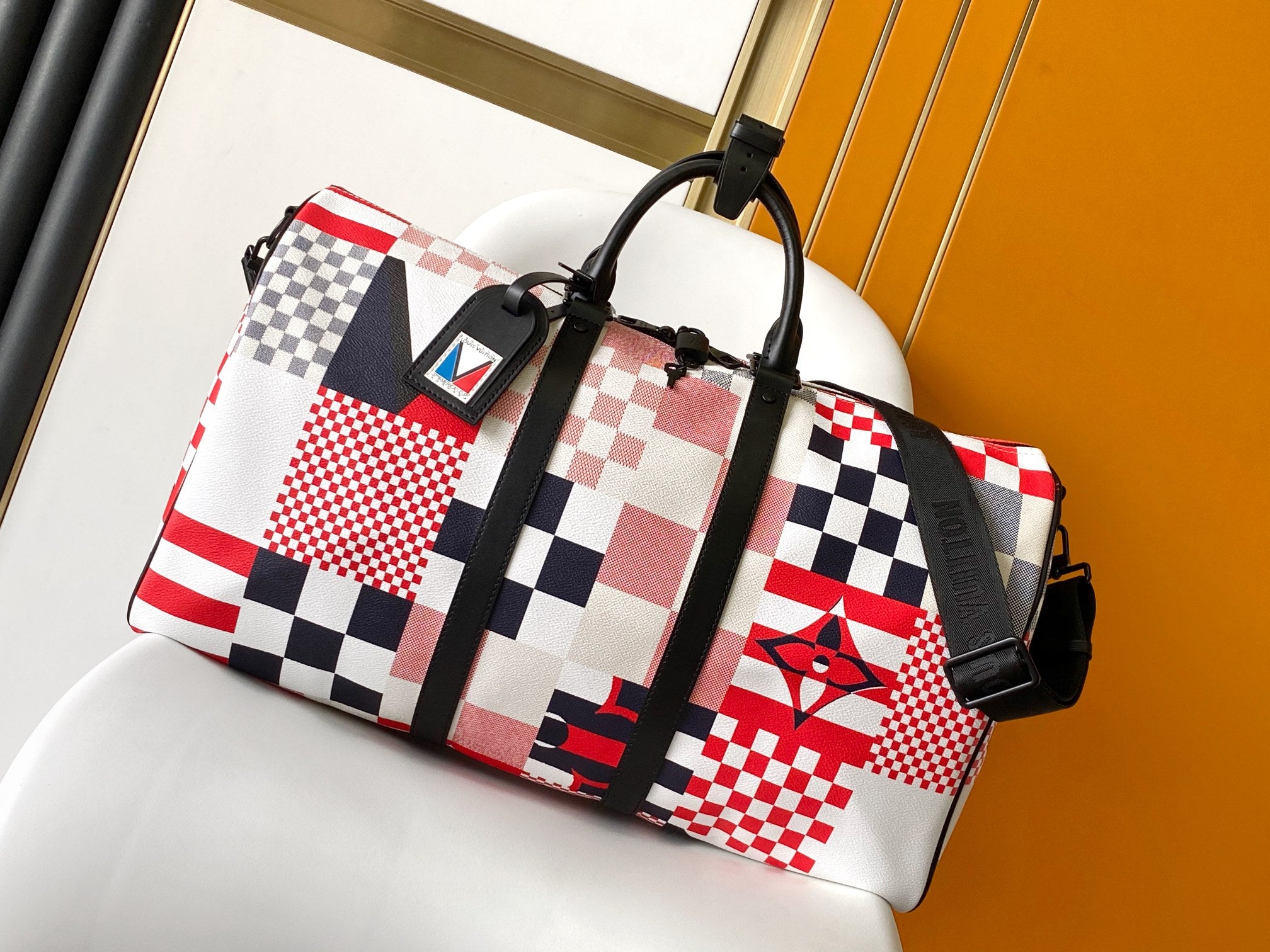 China Replica LV Handbags 165usd Only