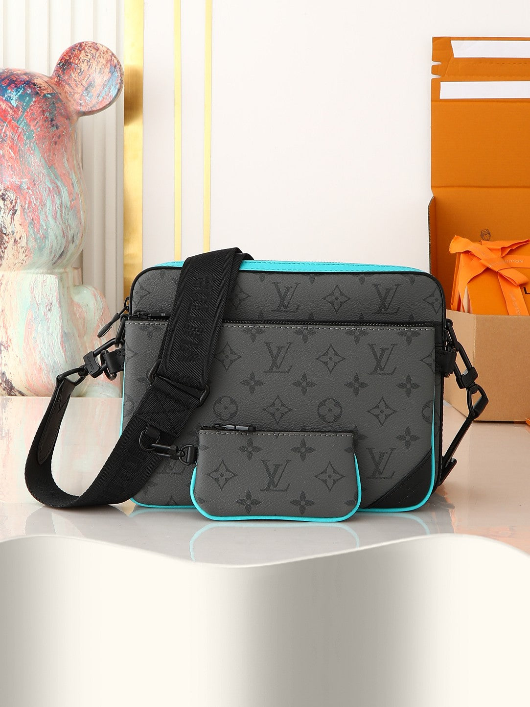 China Replica LV Handbags 138usd Only