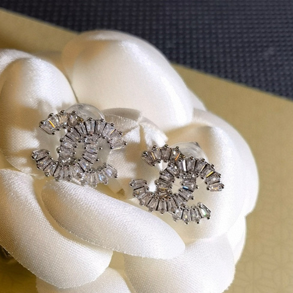 China Replica Chanel Earrings 22usd Only