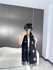 China Replica LV Scarf 60usd Only