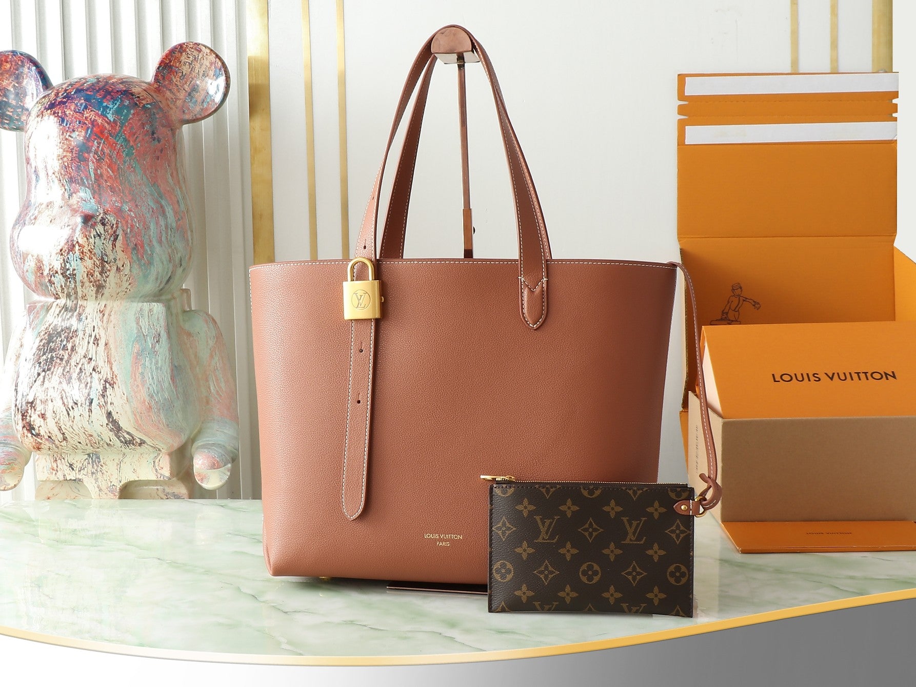 China Replica LV Handbags 195usd Only