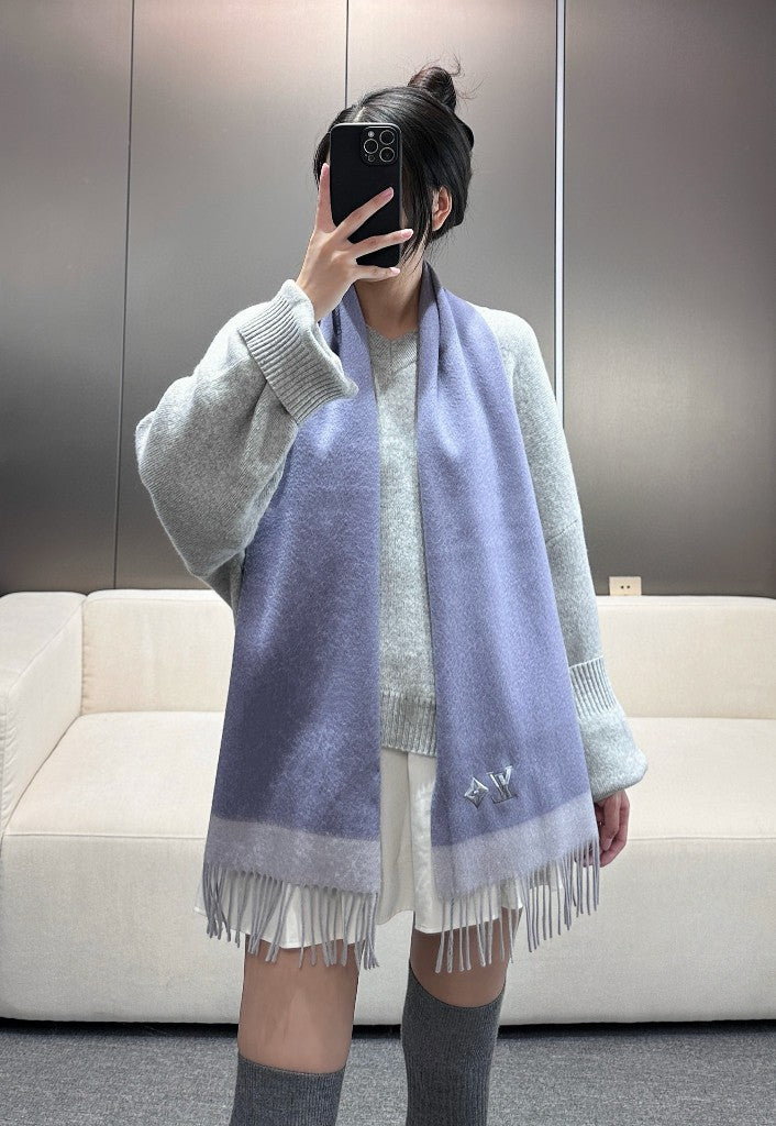 China Replica LV Scarf 44usd Only