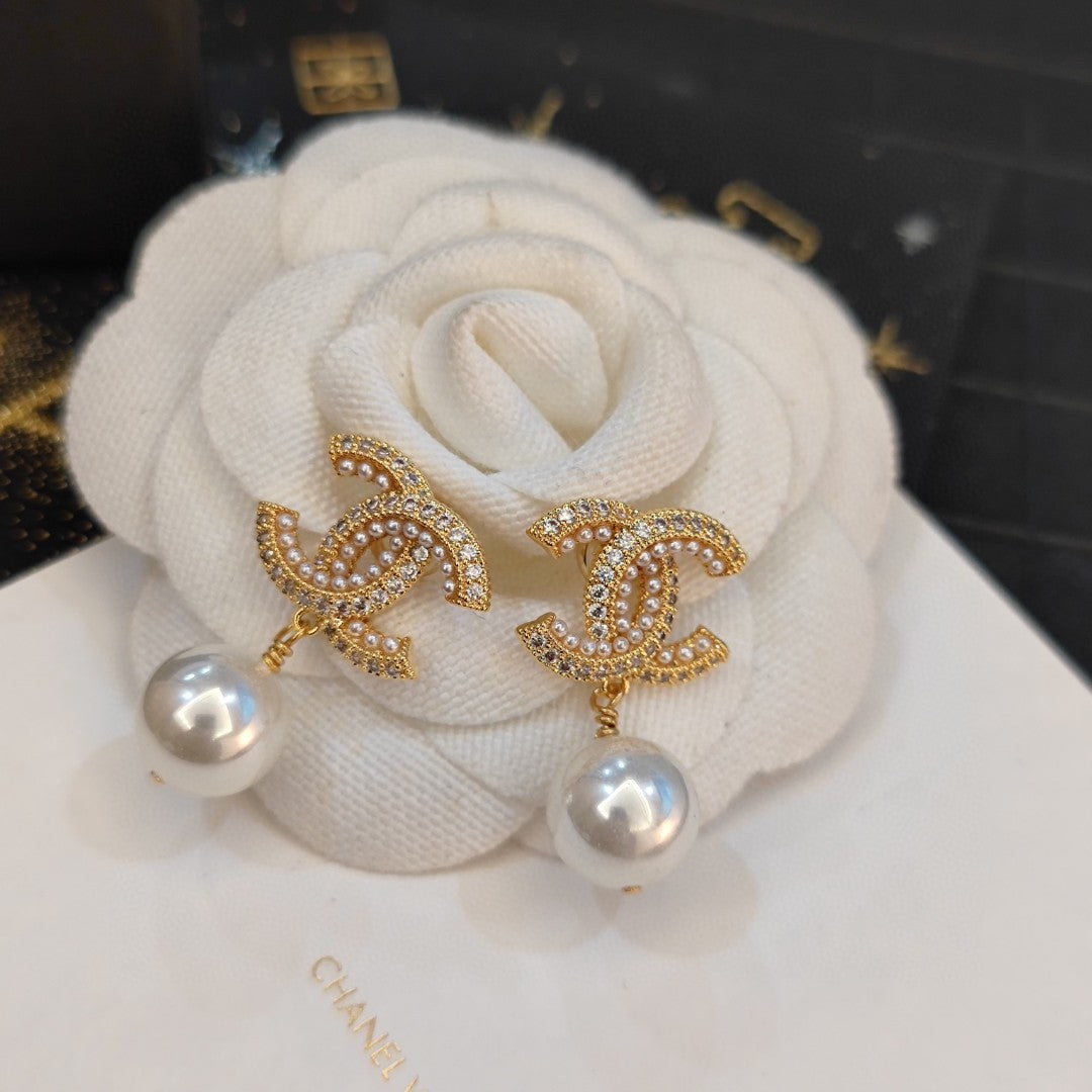 China Replica Chanel Earrings 25usd Only
