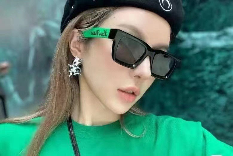 China Replica LV Sunglasses 32usd Only