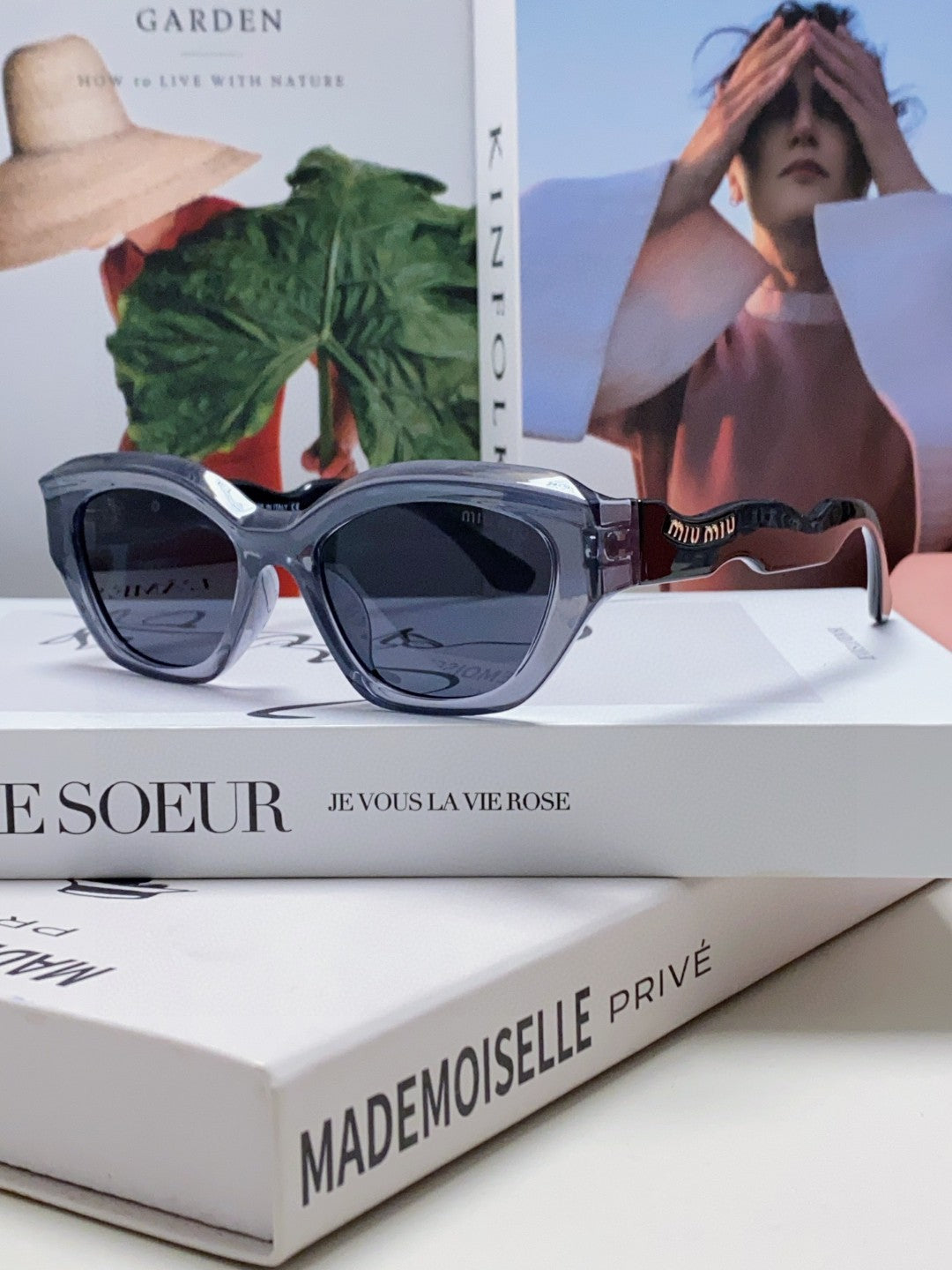 China Replica MiuMiu Sunglasses 28usd Only