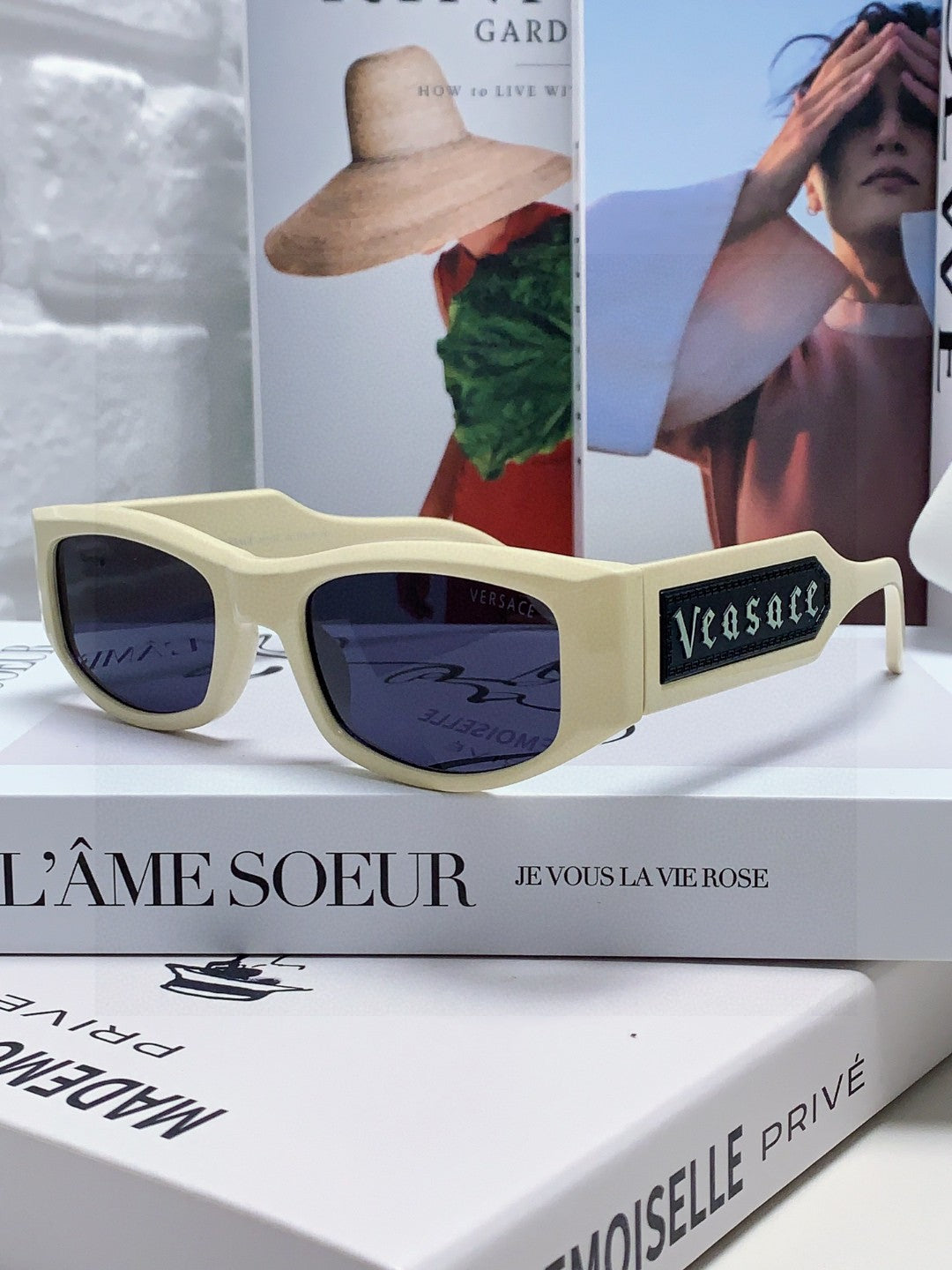 China Replica Versace Sunglasses 22usd Only