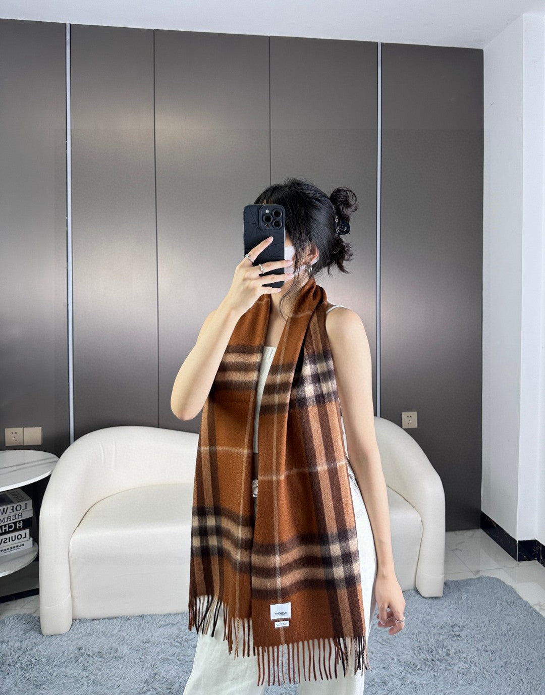 China Replica Burberry Scarf 44usd Only
