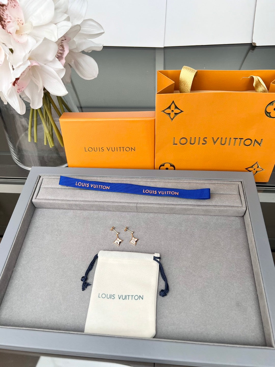 China Replica LV Earrings 50usd Only