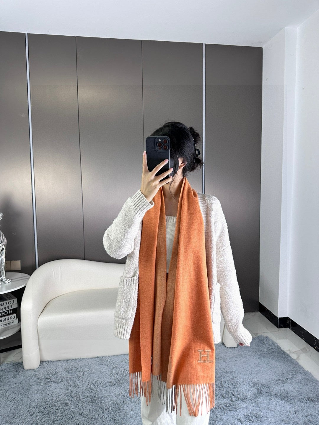 China Replica Gucci Scarf 44usd Only