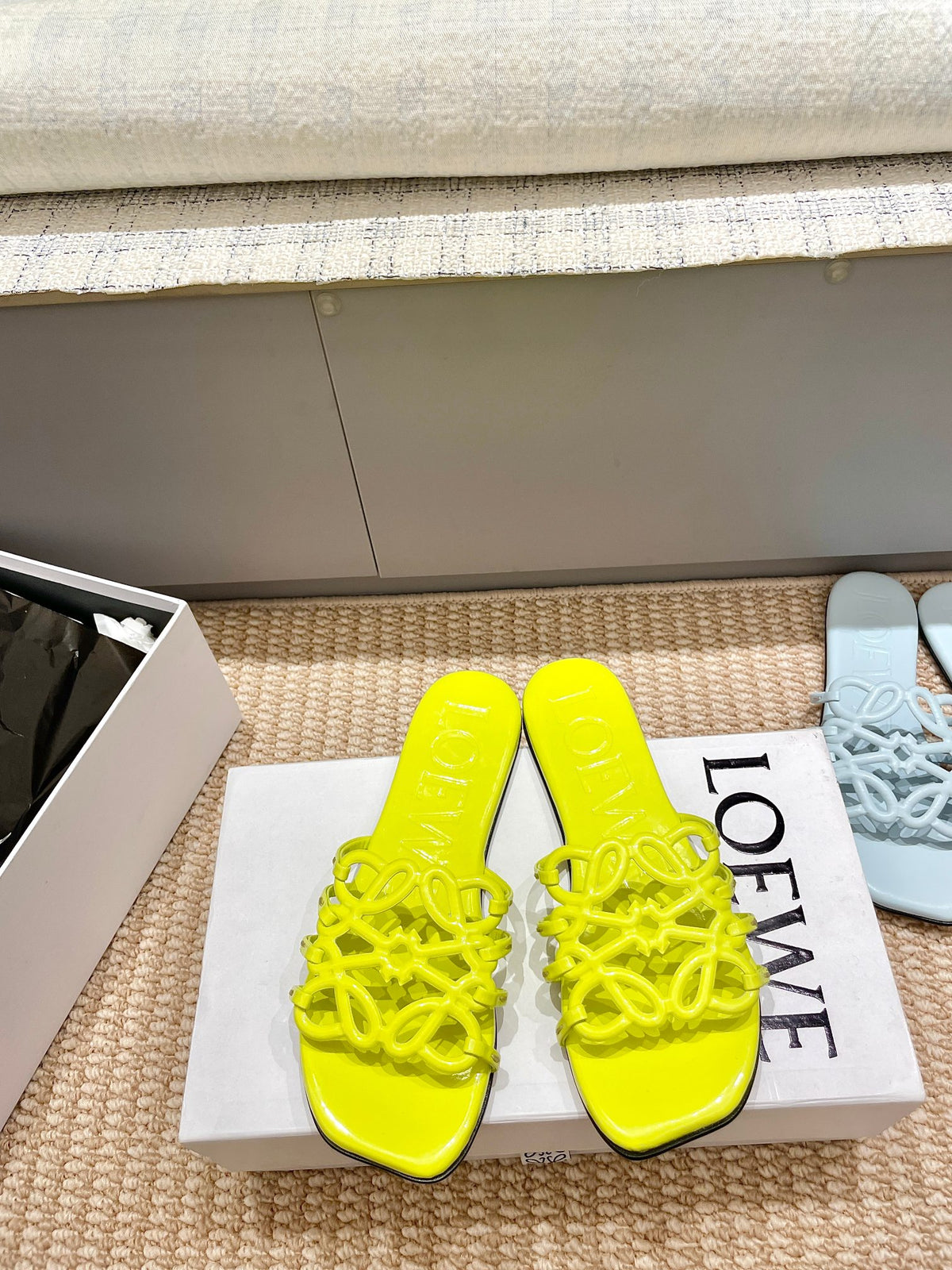 China Replica Loewe Women Shoes 77usd Only
