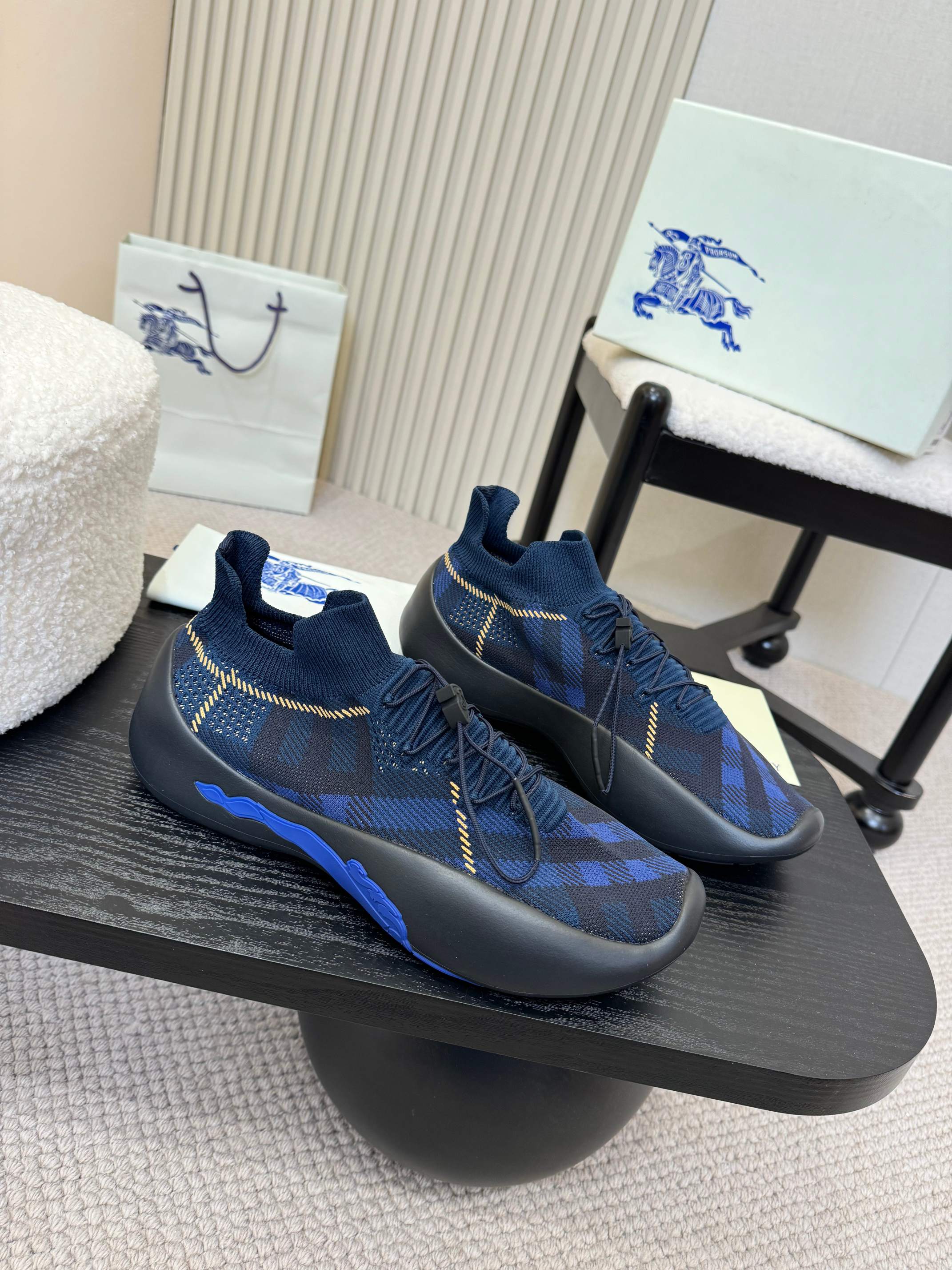 China Replica Burberry Women Shoes 102usd Only