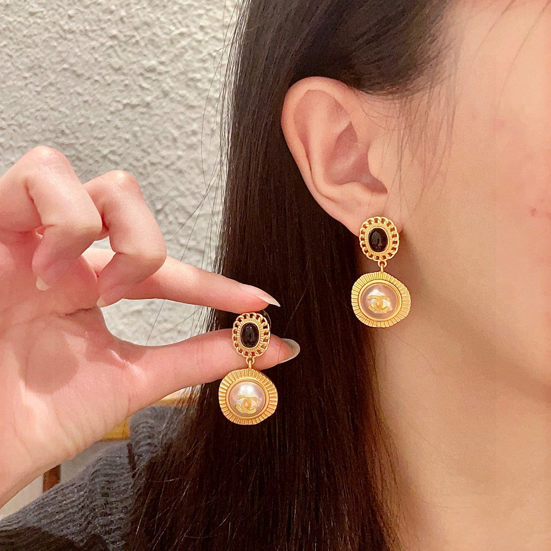 China Replica Chanel Earrings 38usd Only