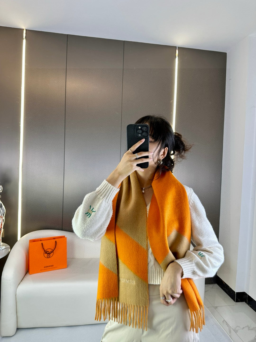 China Replica Gucci Scarf 58usd Only