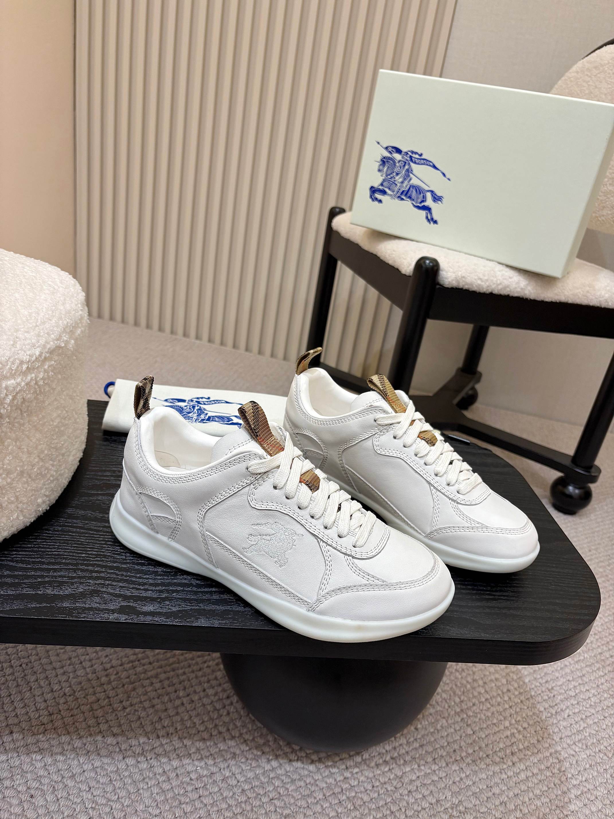 China Replica Burberry Women Shoes 105usd Only