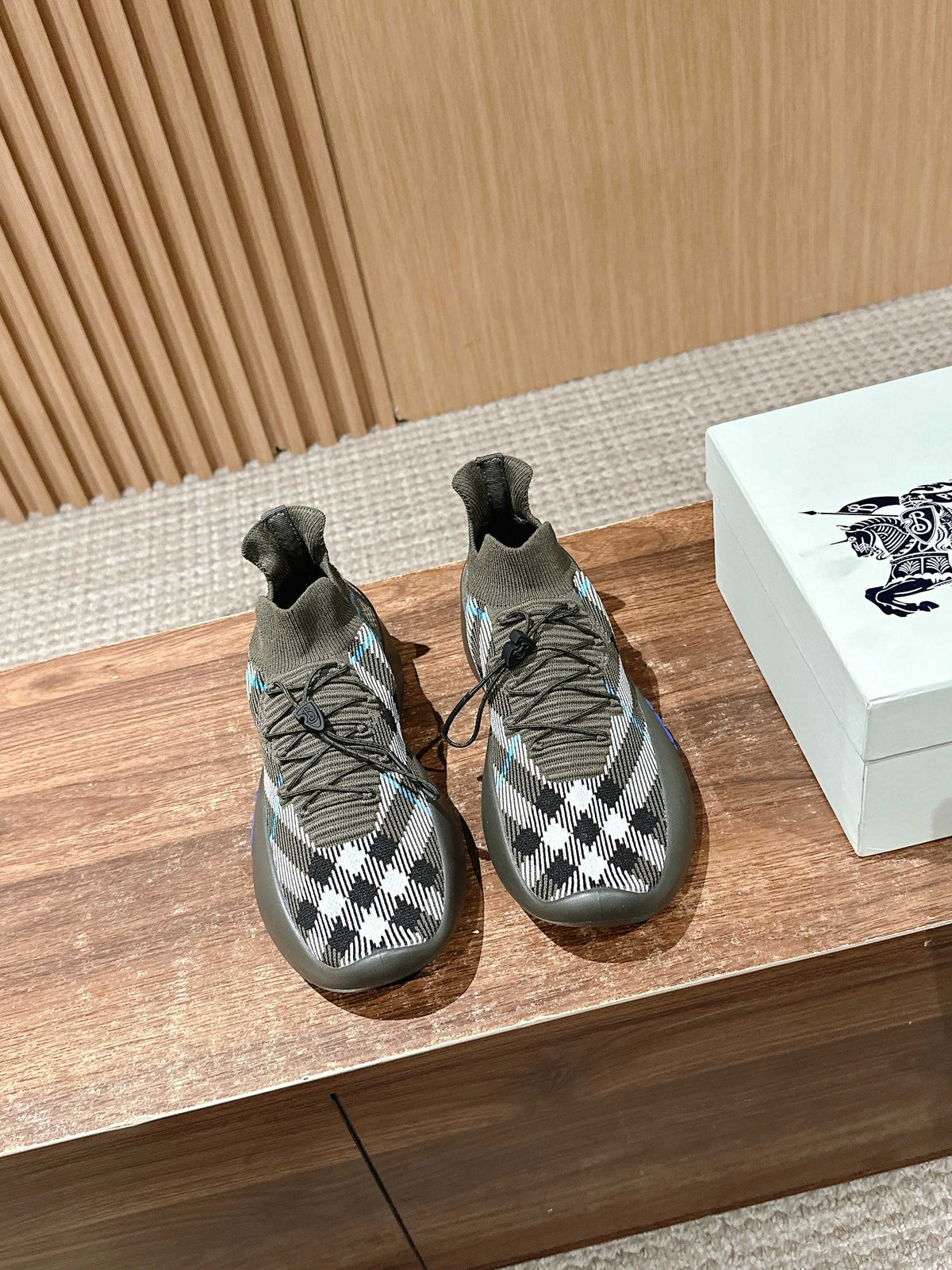 China Replica Burberry Women Shoes 133usd Only