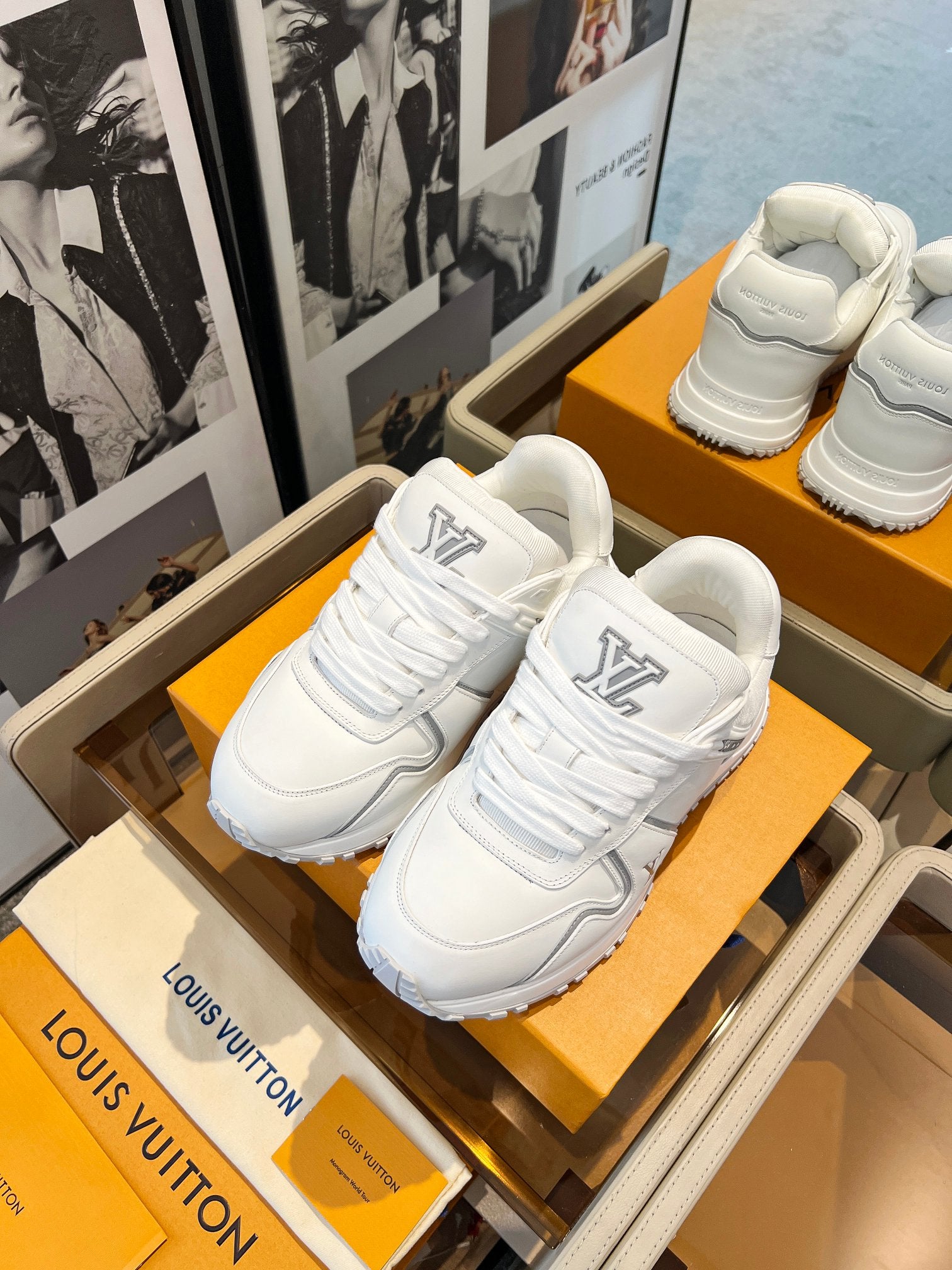 China Replica LV Women Shoes 126usd Only