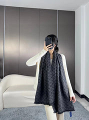 China Replica LV Scarf 44usd Only