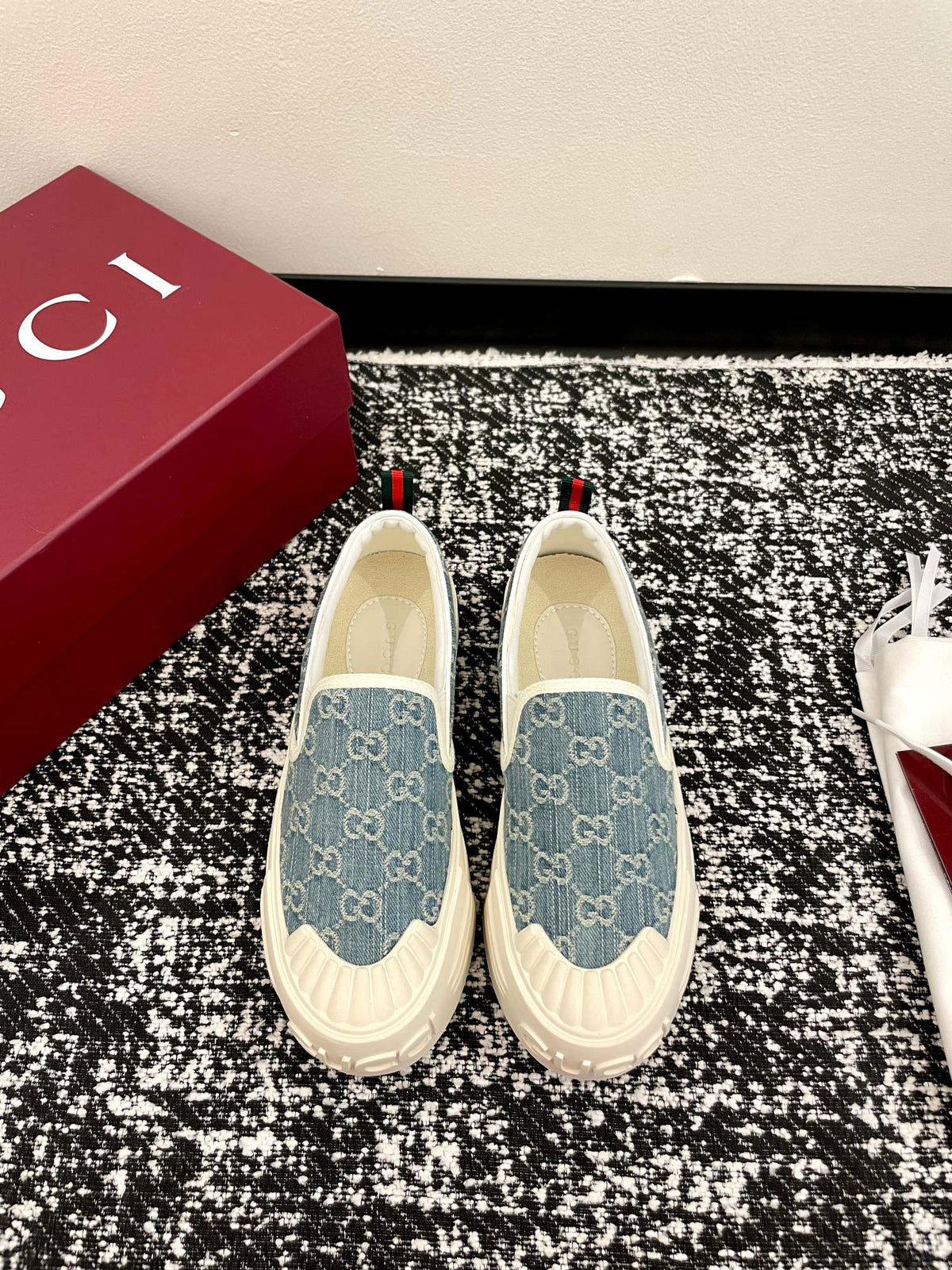 China Replica Gucci Women Shoes 84usd Only