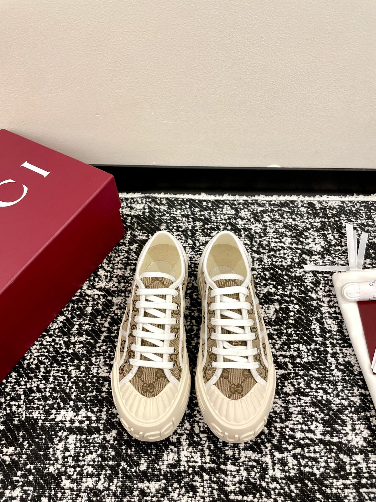 China Replica Gucci Women Shoes 84usd Only