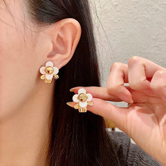 China Replica LV Earrings 32usd Only