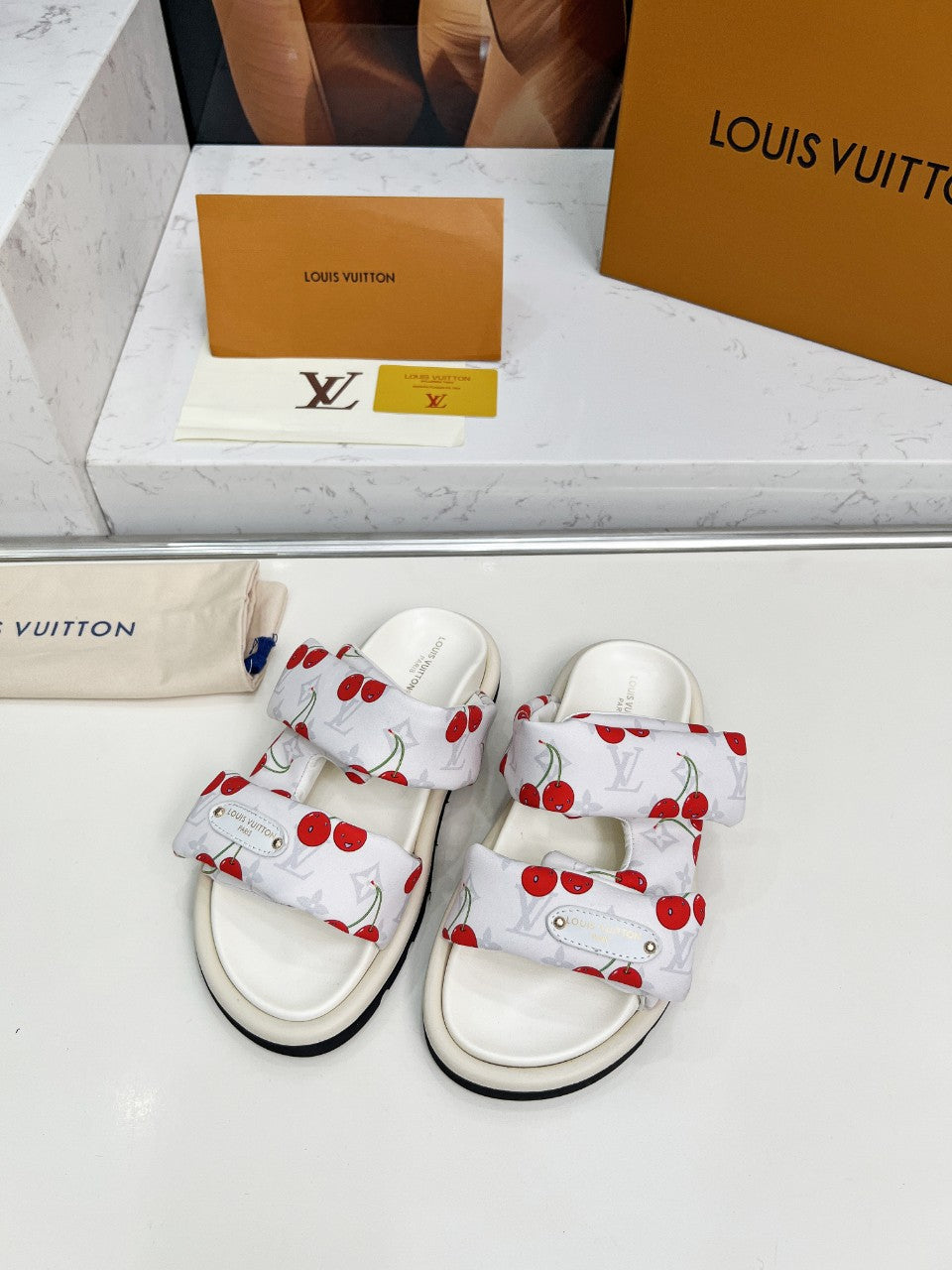 China Replica LV Women Shoes 70usd Only