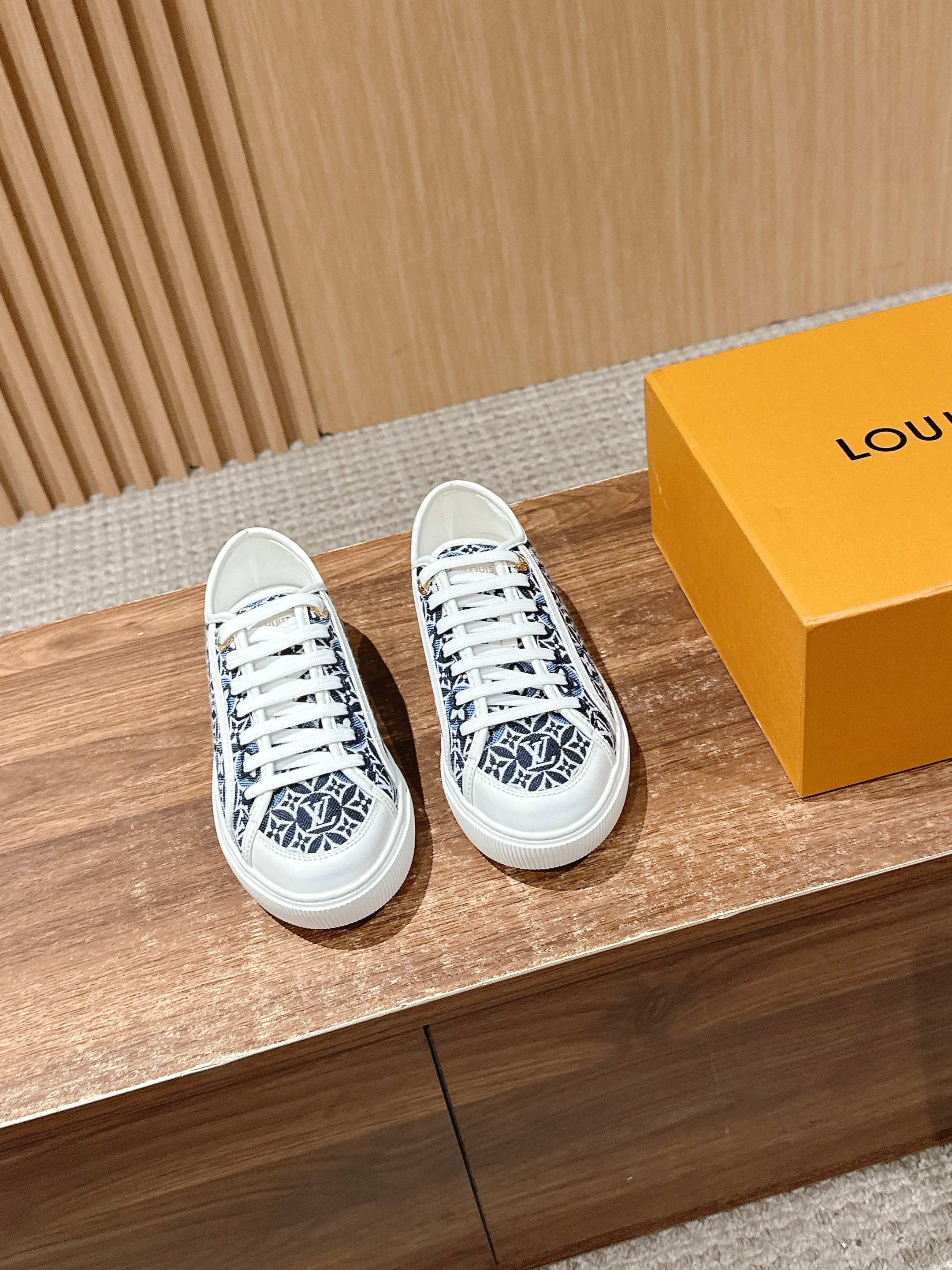 China Replica LV Women Shoes 102usd Only