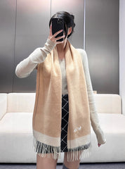 China Replica LV Scarf 44usd Only