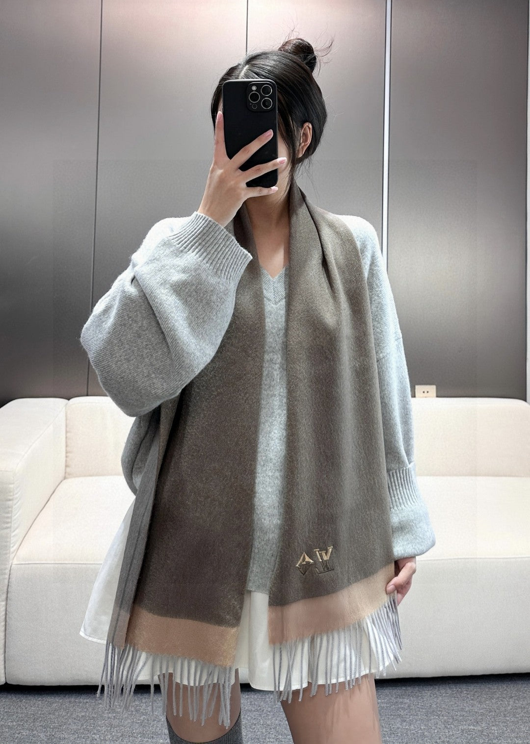 China Replica LV Scarf 44usd Only