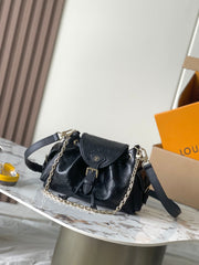 China Replica LV Handbags 399usd Only