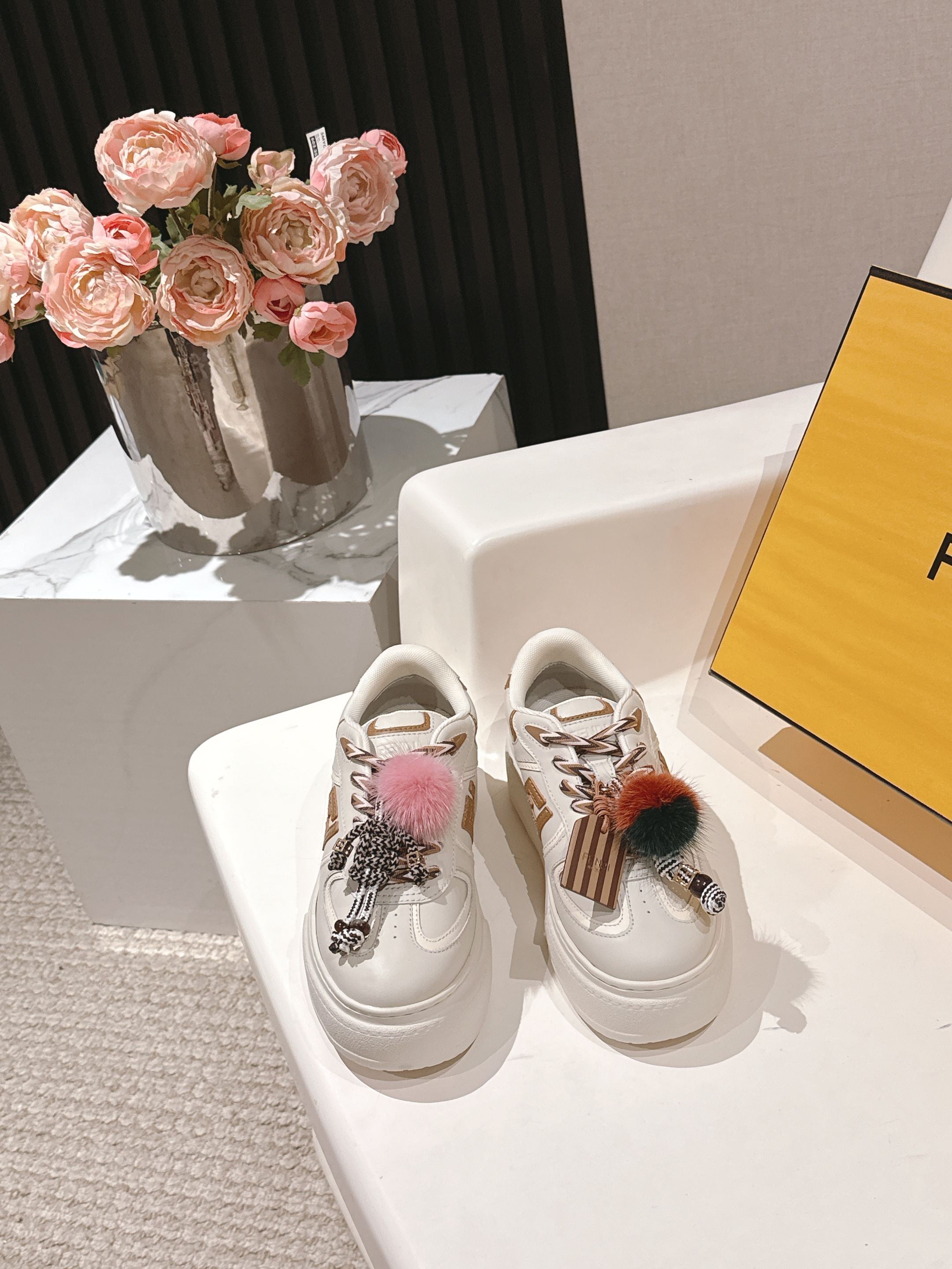 China Replica Fendi Women Shoes 126usd Only