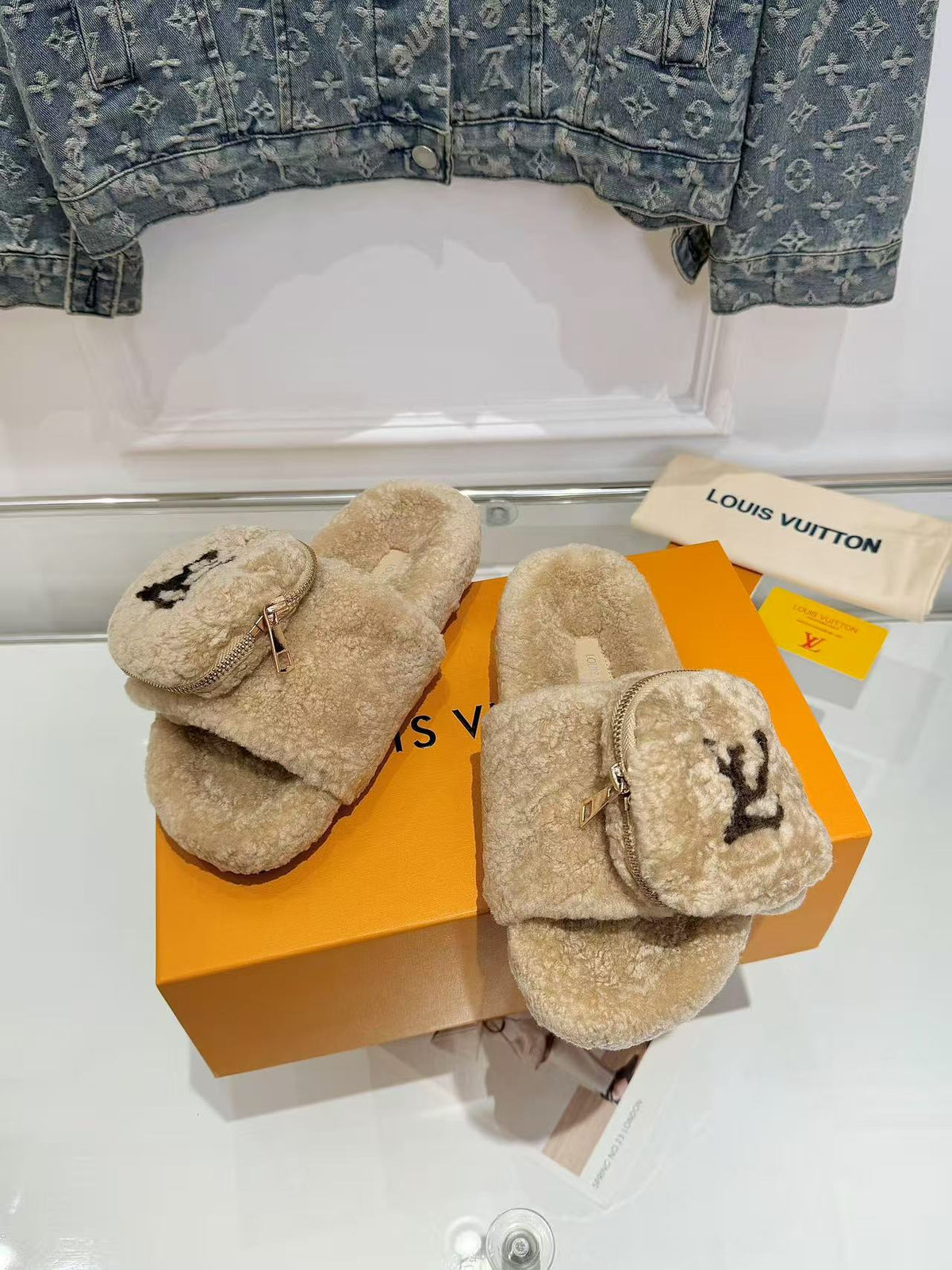 China Replica LV Women Shoes 88usd Only