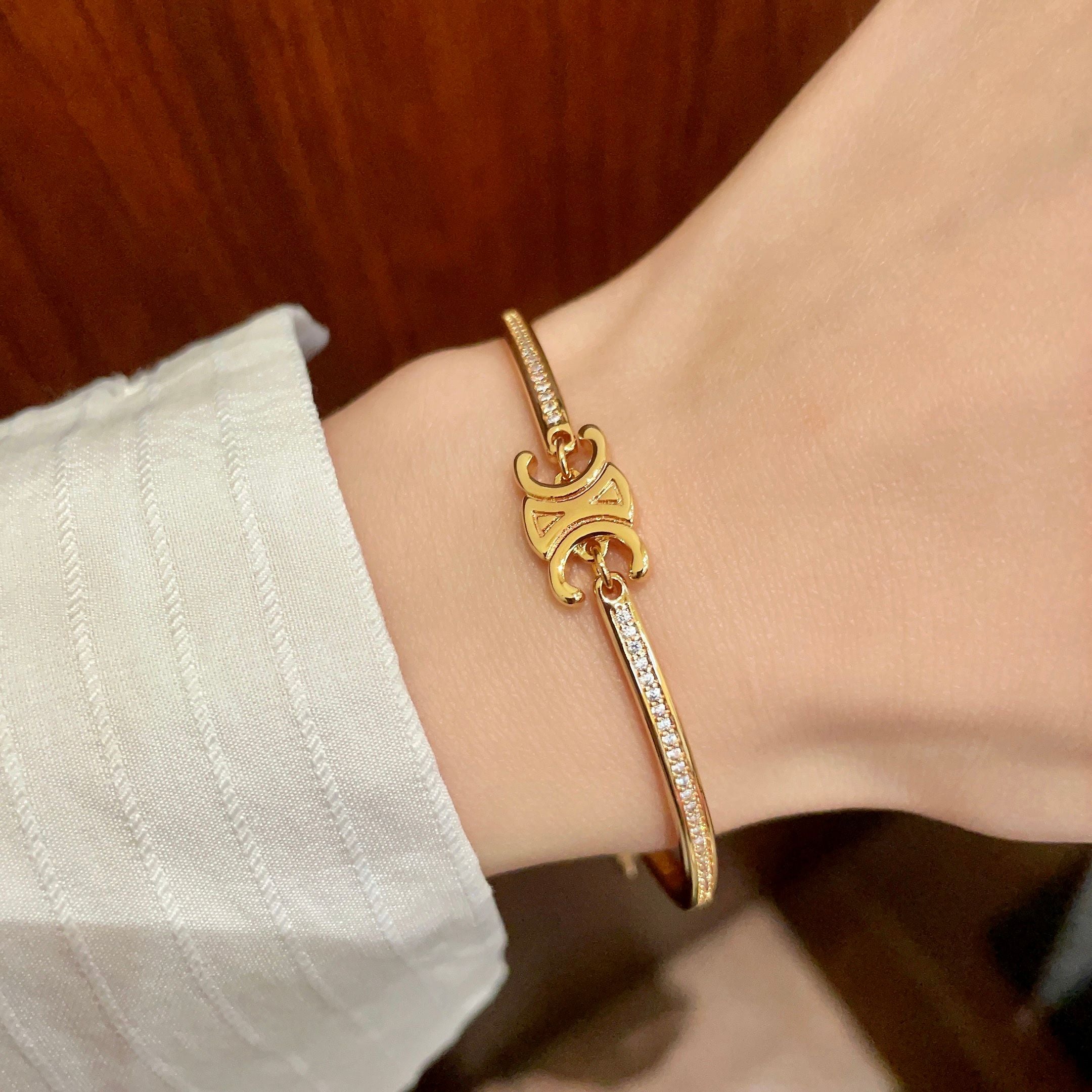 China Replica Celine Bracelets 30usd Only