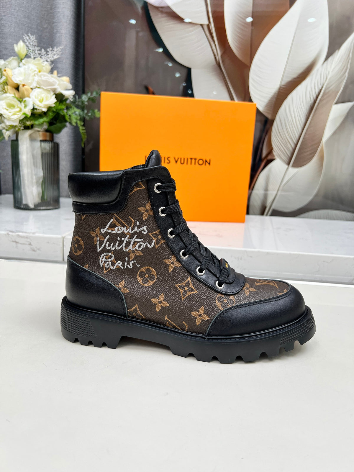 China Replica LV Women Shoes 105usd Only