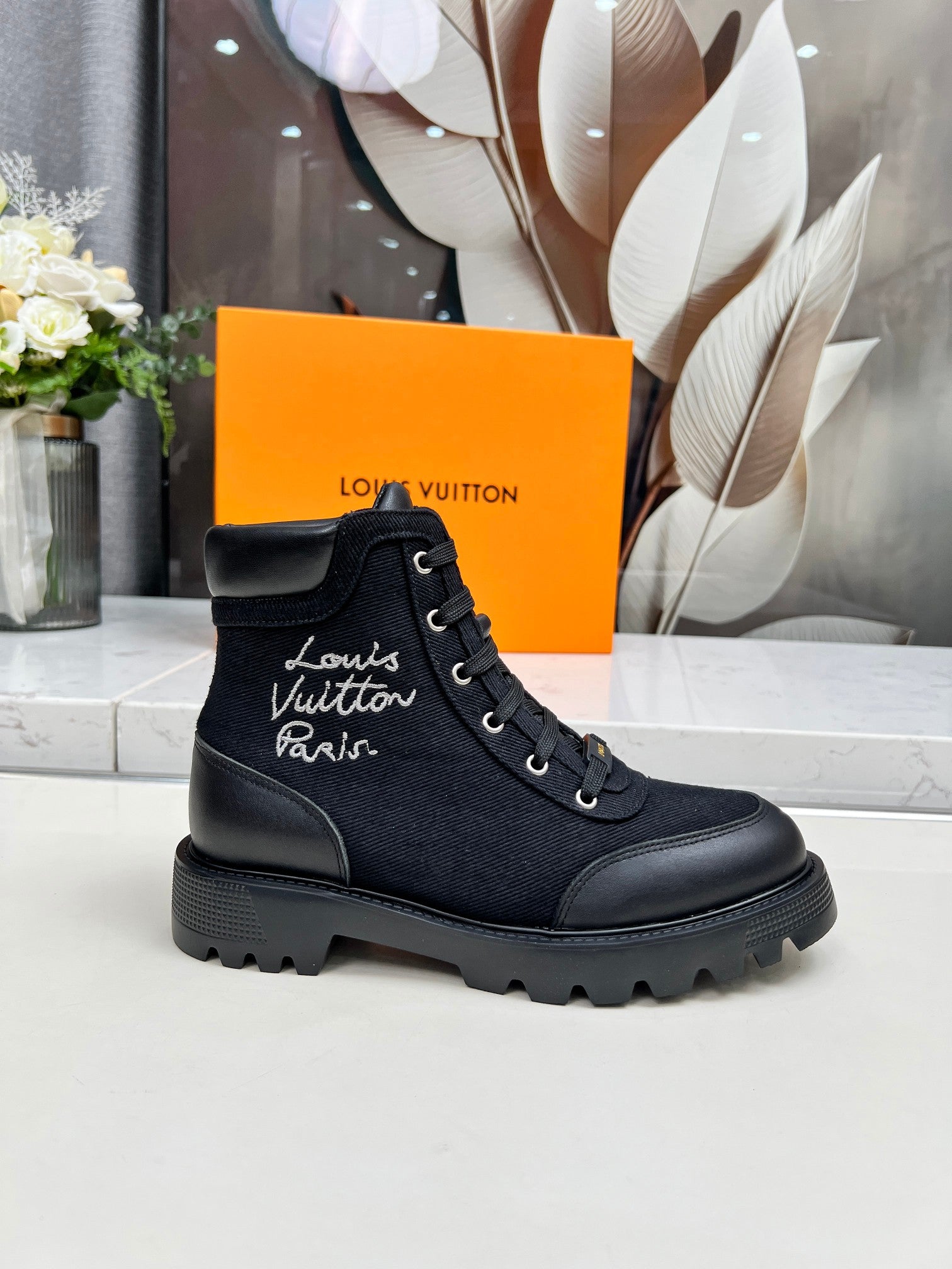 China Replica LV Women Shoes 105usd Only