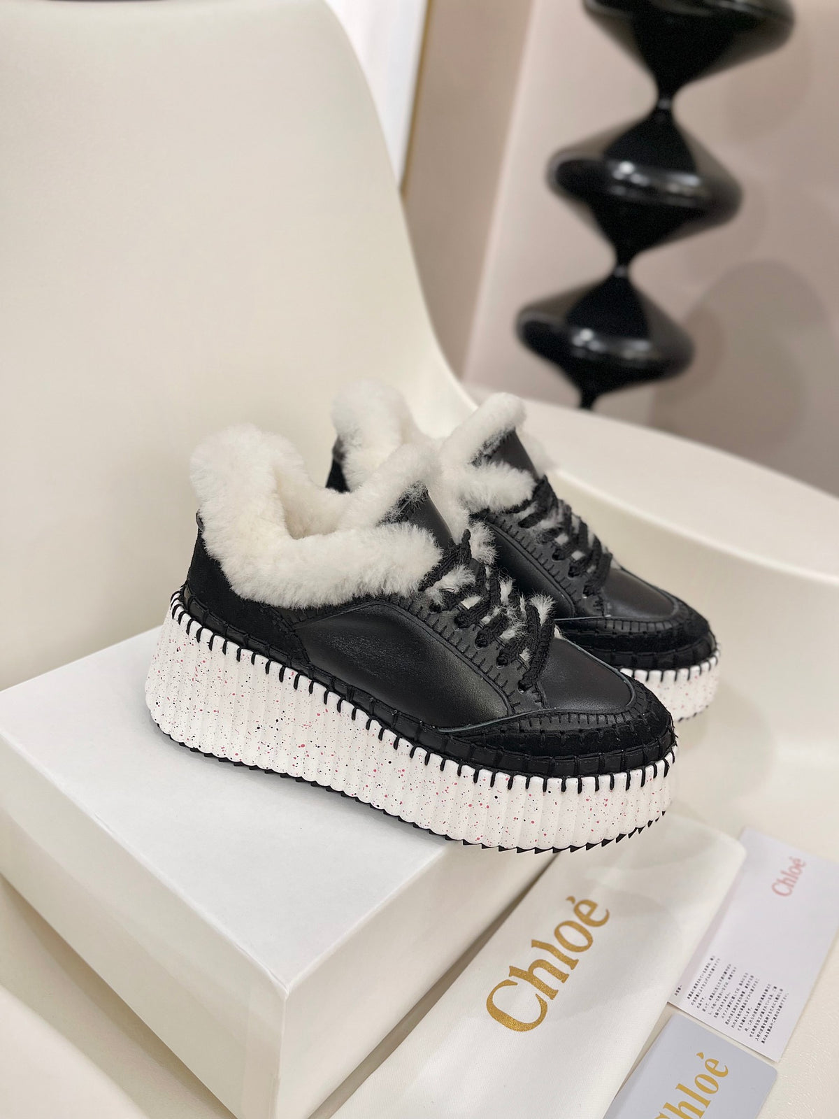 China Replica Loewe Women Shoes 140usd Only