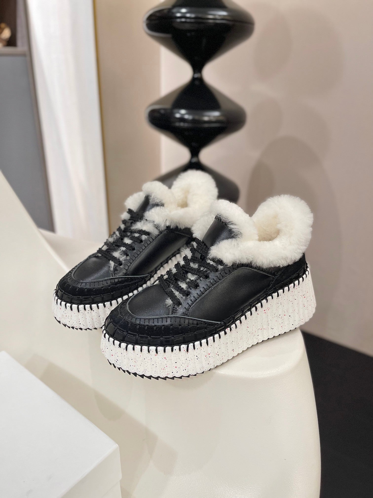 China Replica Loewe Women Shoes 144usd Only