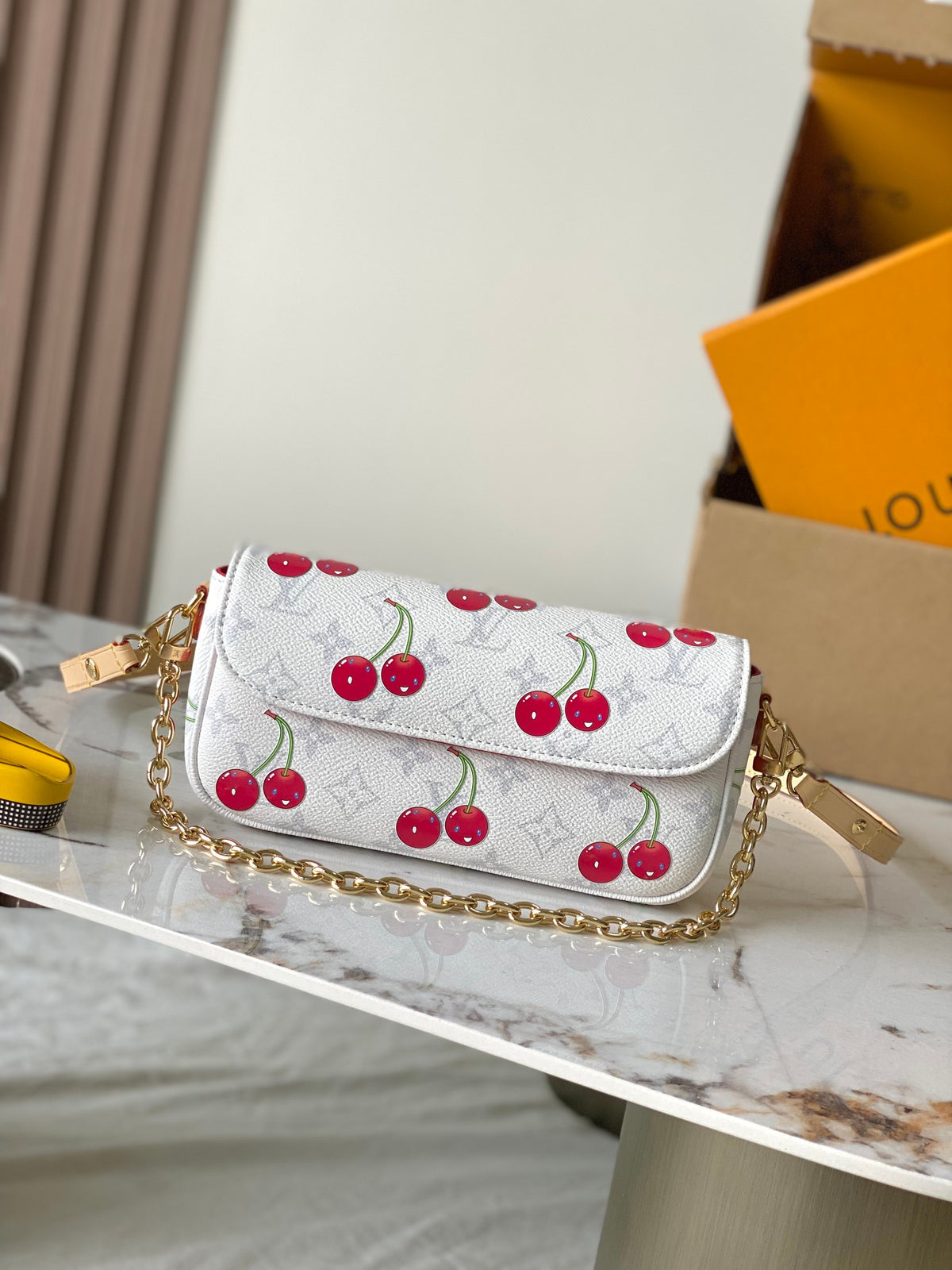 China Replica LV Handbags 195usd Only