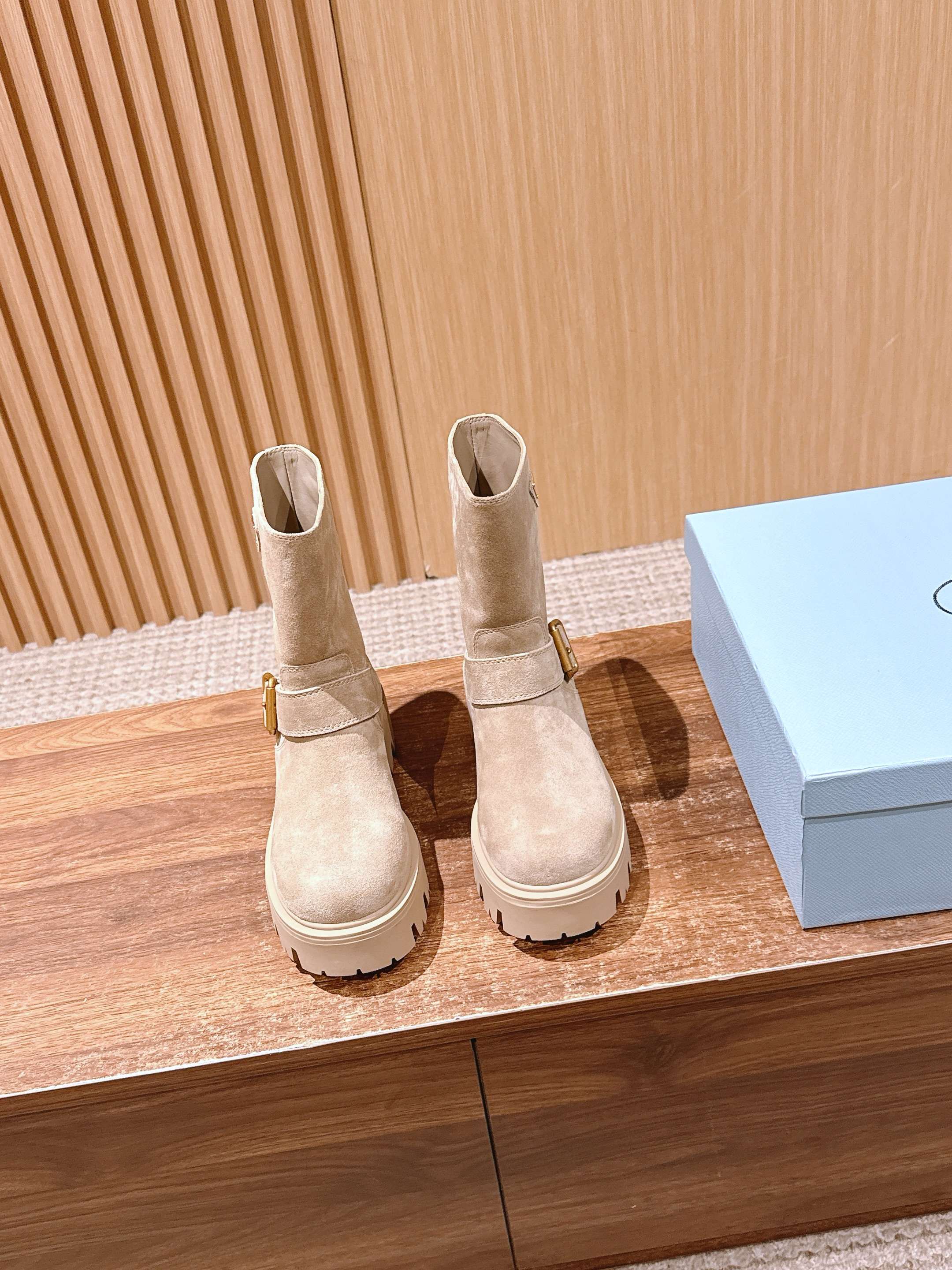 China Replica Prada Women Shoes 115usd Only
